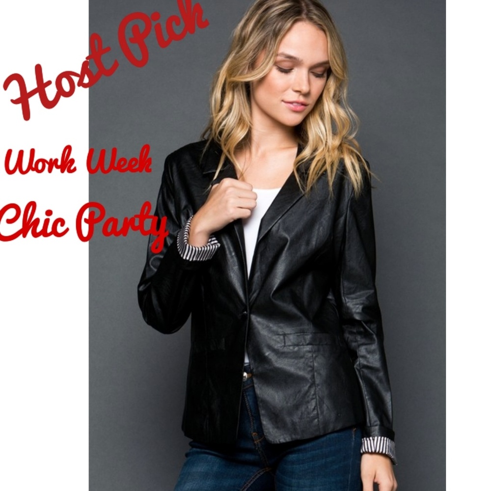 🔥🔥🌟🌟NWT Vegan Leather Blazer in Black 1 LEFT